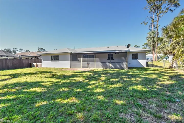 17098  Wayzata  CT, North Fort Myers, FL 33917
