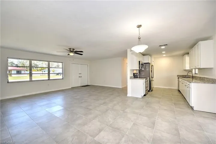 17098  Wayzata  CT, North Fort Myers, FL 33917