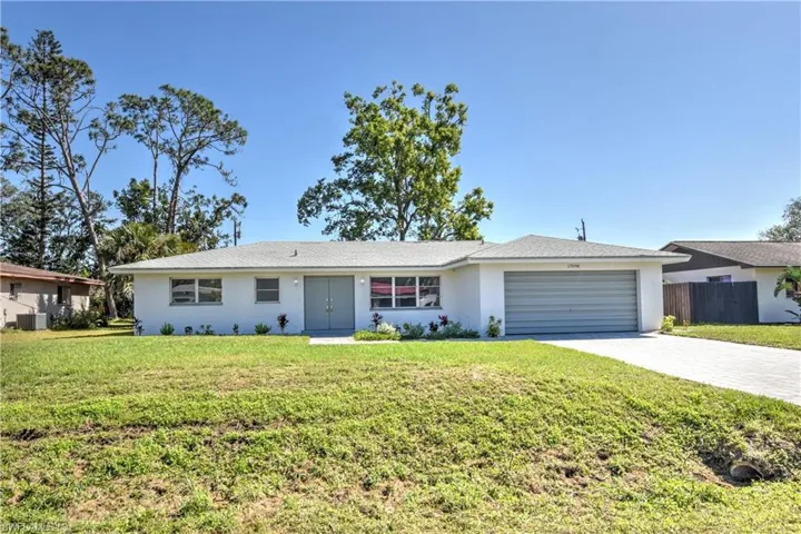 17098  Wayzata  CT, North Fort Myers, FL 33917