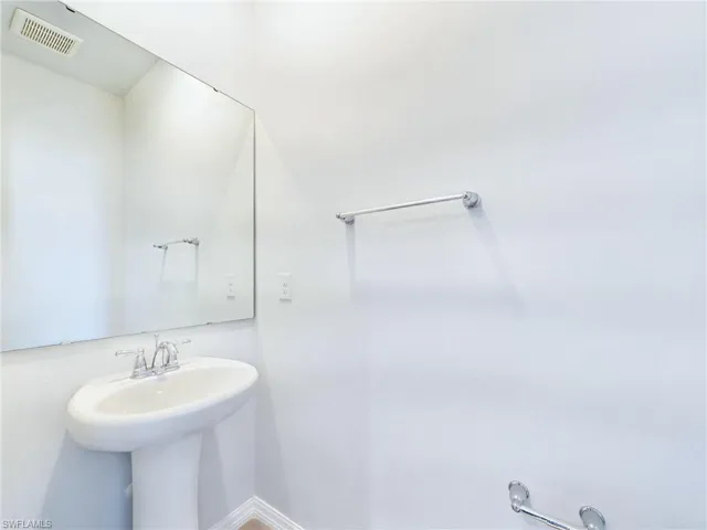 Bathroom featuring sink