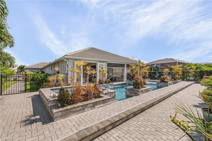 2736 Lambay Ct, Cape Coral, Florida 33991