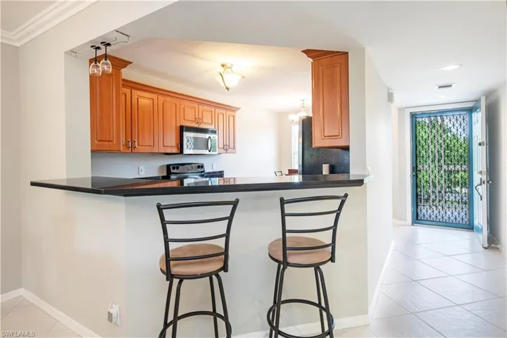 360  Horse Creek  DR, Naples, FL 34110
