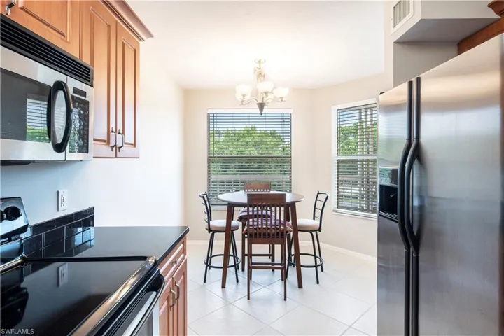 360  Horse Creek  DR, Naples, FL 34110
