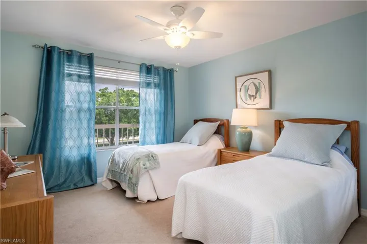 360  Horse Creek  DR, Naples, FL 34110