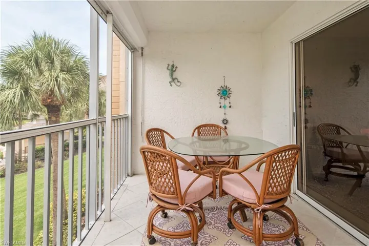 360  Horse Creek  DR, Naples, FL 34110