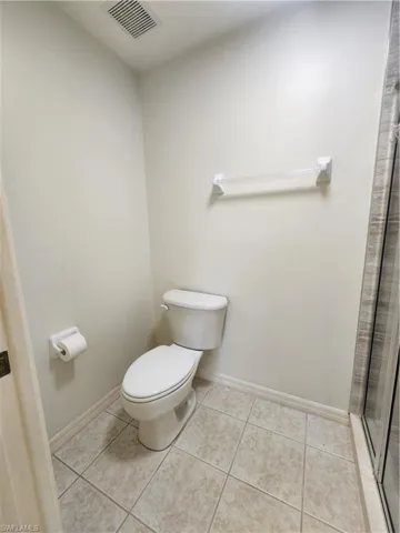 Master Bedroom Bathroom
