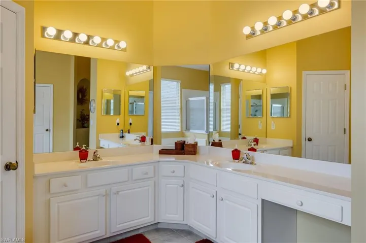 17451 Stepping Stone Dr, Fort Myers, Florida 33967