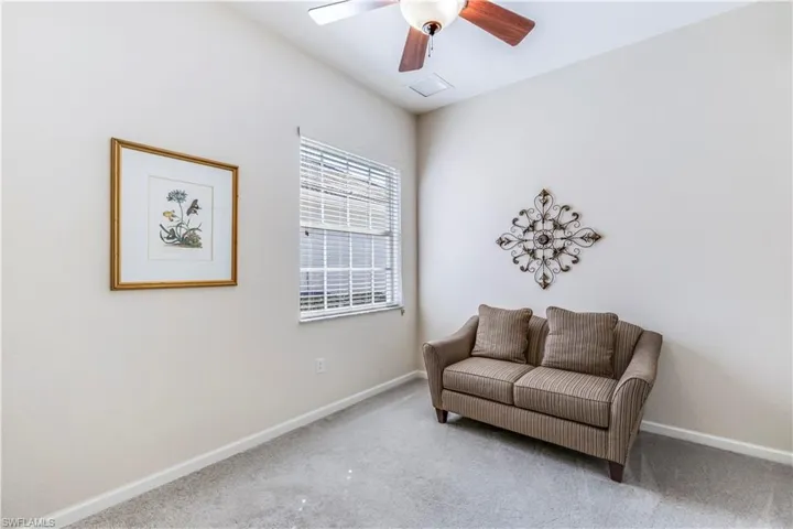 Guest bedroom.
