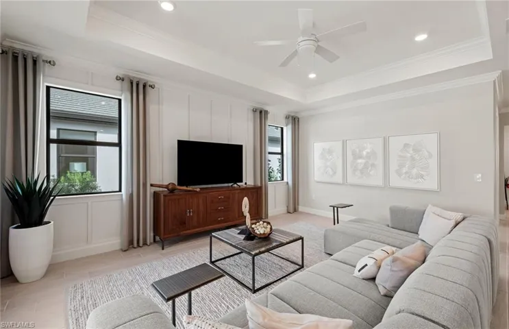 Photos are from a model home and are for illustration purposes only.