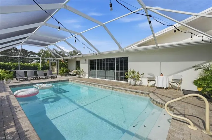 2835 Se 18th Ave, Cape Coral, Florida 33904