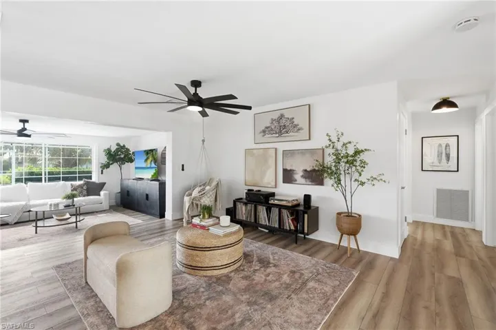 2835 Se 18th Ave, Cape Coral, Florida 33904