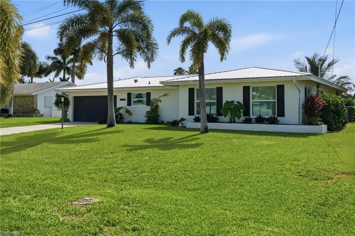 2835 Se 18th Ave, Cape Coral, Florida 33904