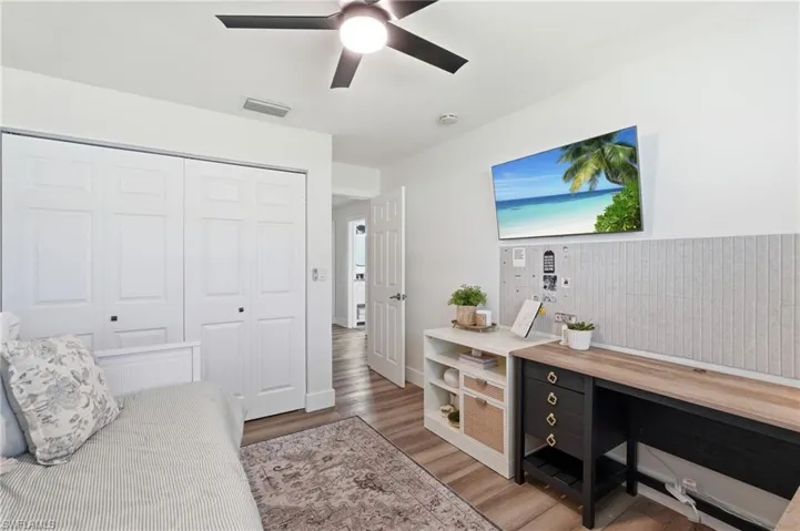 2835 Se 18th Ave, Cape Coral, Florida 33904