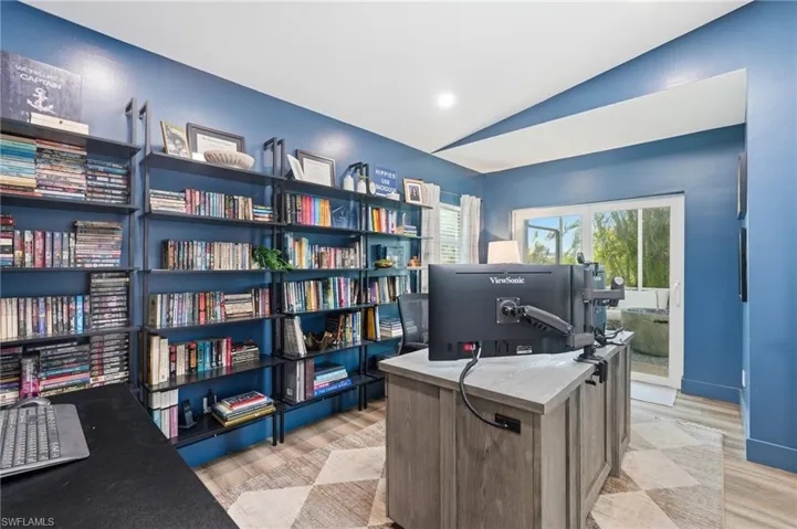 2835 Se 18th Ave, Cape Coral, Florida 33904
