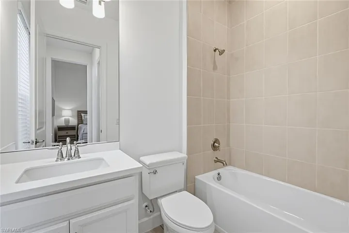 15372 Turin Dr, Naples, Florida 34114