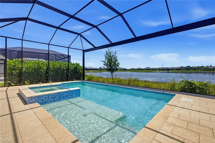15372 Turin Dr, Naples, Florida 34114