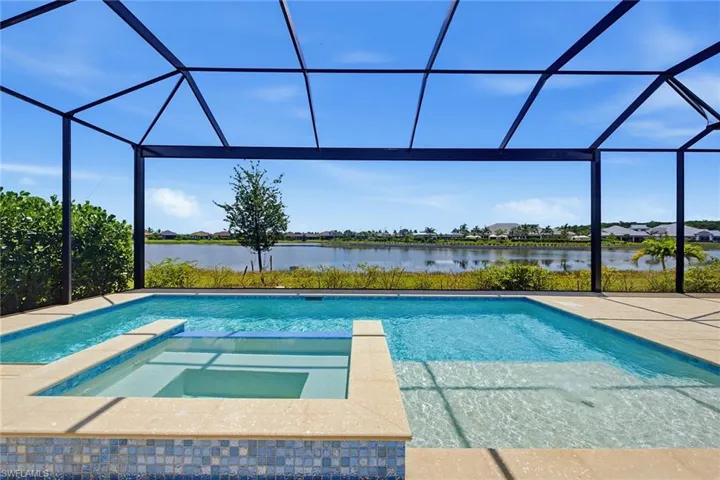 15372 Turin Dr, Naples, Florida 34114