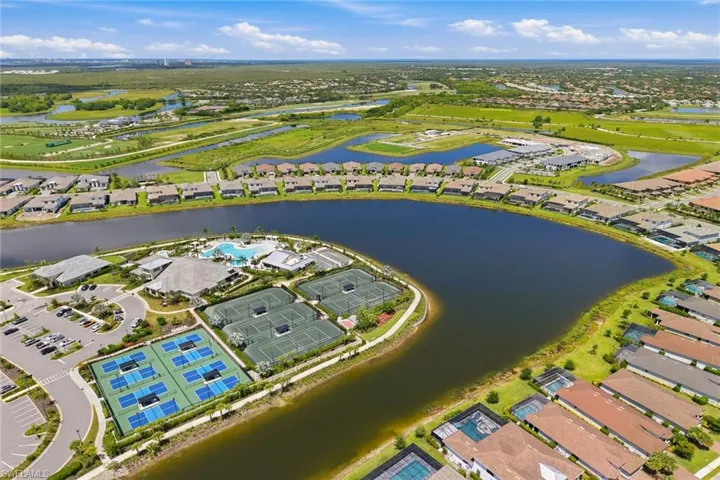 15372 Turin Dr, Naples, Florida 34114