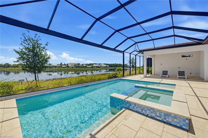 15372 Turin Dr, Naples, Florida 34114