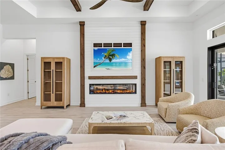 15372 Turin Dr, Naples, Florida 34114