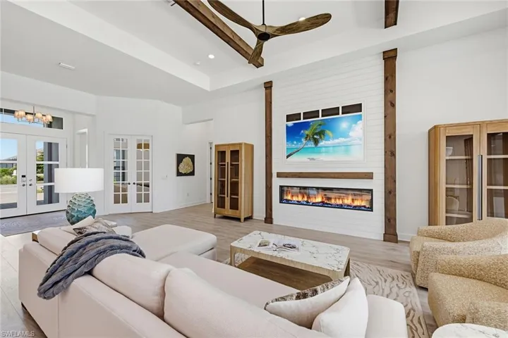 15372 Turin Dr, Naples, Florida 34114