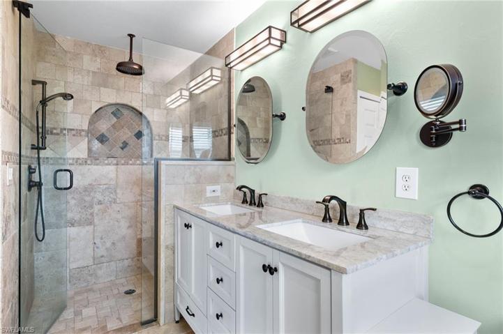 Main bathroom