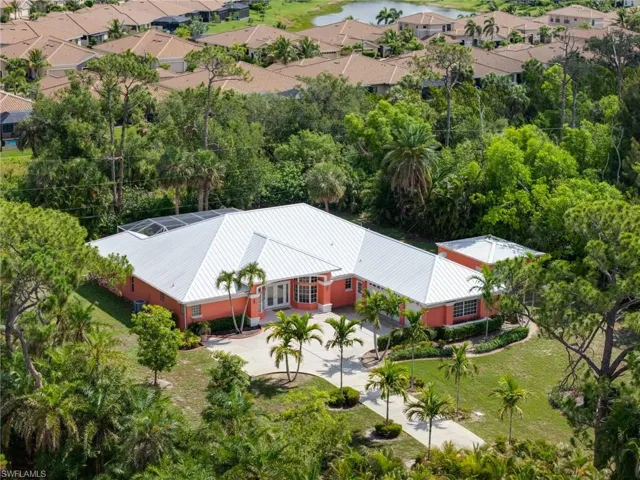 Aerial view of property and surrounding area