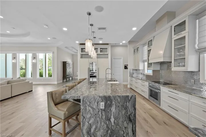 590 Carica Rd, Naples, Florida 34108