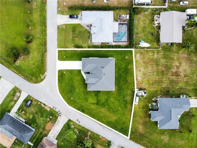 Birds eye view of property