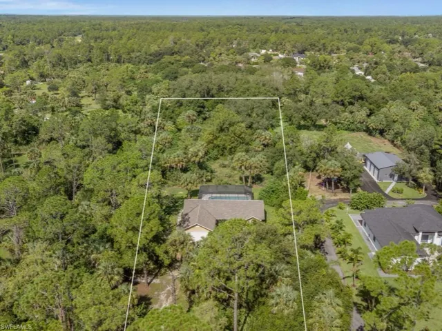121  16th NE ST, Naples, FL 34120