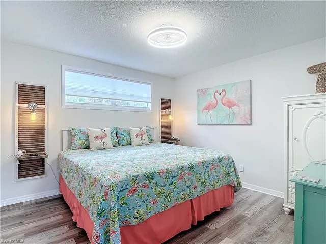 Upstairs Bedroom #1