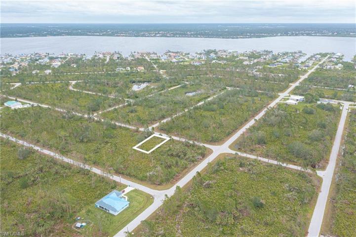 3205  Pickett  ST, PORT CHARLOTTE, FL 33981
