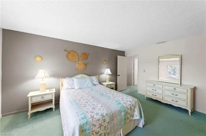 50 Glades Blvd 2, Naples, Florida 34112