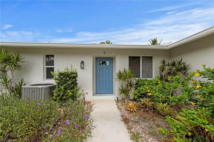50 Glades Blvd 2, Naples, Florida 34112