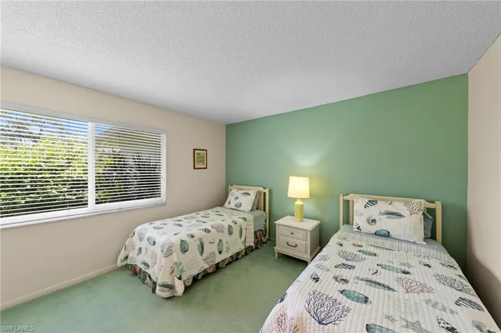 50 Glades Blvd 2, Naples, Florida 34112