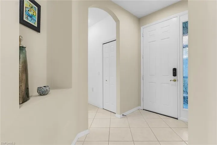 10561  Avila  CIR, Fort Myers, FL 33913