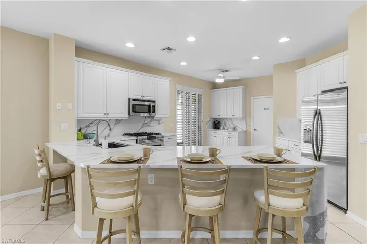 10561  Avila  CIR, Fort Myers, FL 33913