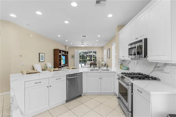 10561  Avila  CIR, Fort Myers, FL 33913