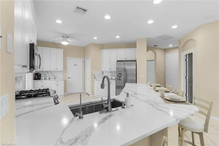 10561  Avila  CIR, Fort Myers, FL 33913