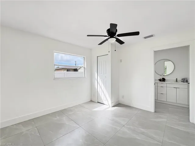 1325  Forsyth  CT, North Fort Myers, FL 33903