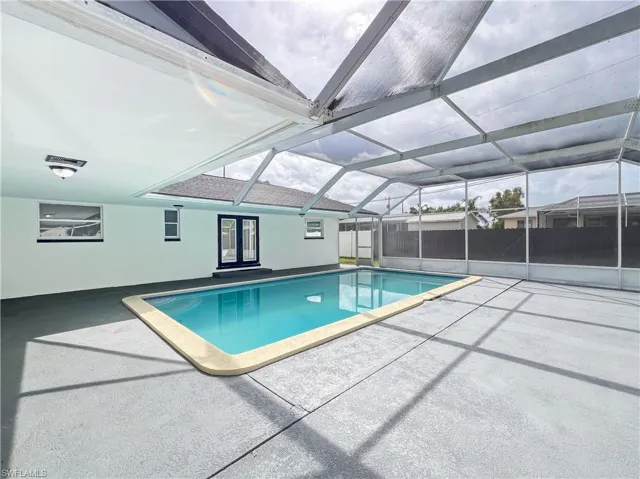 1325  Forsyth  CT, North Fort Myers, FL 33903