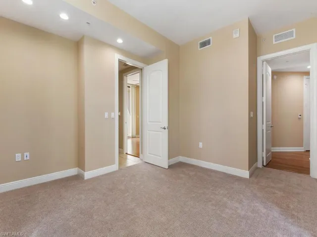 Home office/ 3rd bedroom/ gym