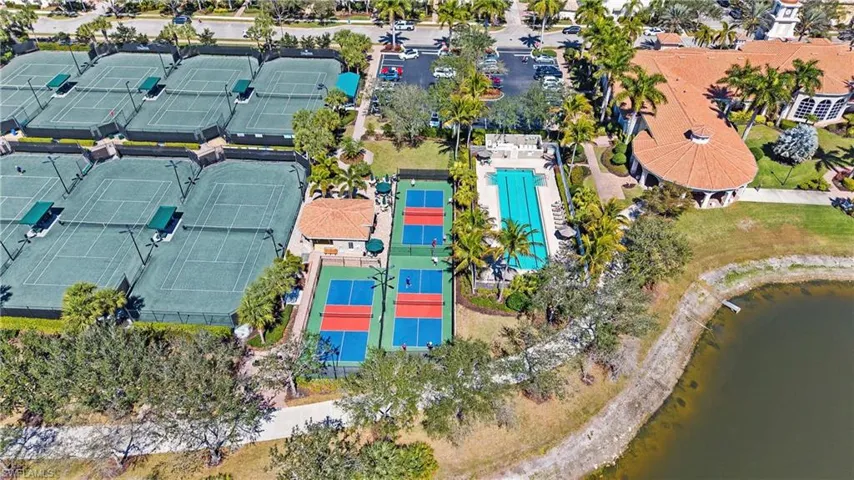 15127 Reef Ln, Bonita Springs, Florida 34135