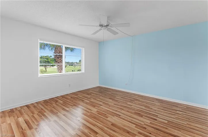 13 High Point Cir N 209, Naples, Florida 34103