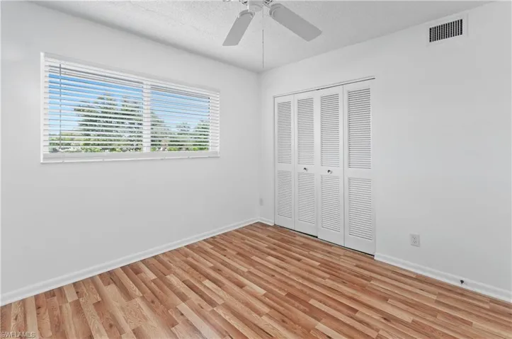 13 High Point Cir N 209, Naples, Florida 34103