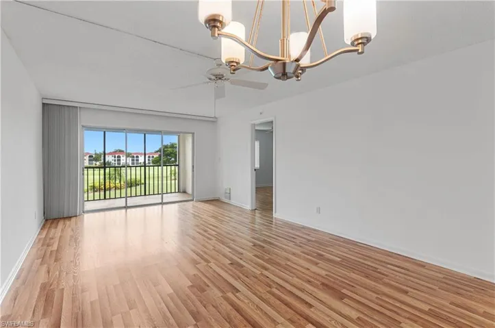 13 High Point Cir N 209, Naples, Florida 34103