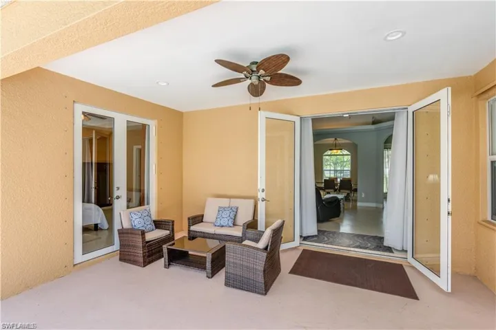View of patio / terrace with ceiling fan