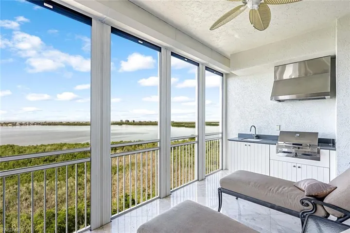 Relax, cook, dine - enjoy the Florida lifestyle all winter long!