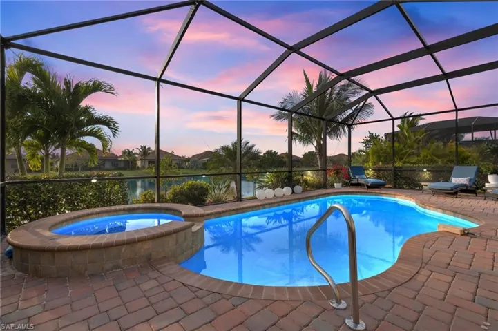 28124  Foxrock  CT, Bonita Springs, FL 34135