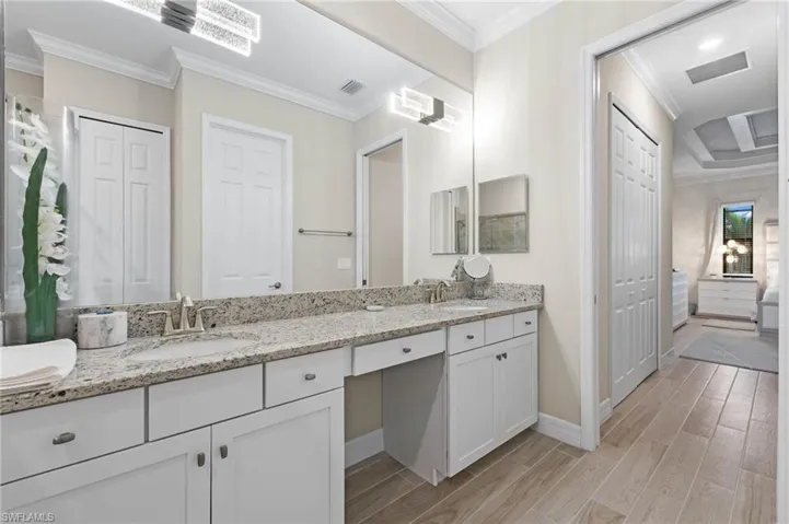 28124  Foxrock  CT, Bonita Springs, FL 34135